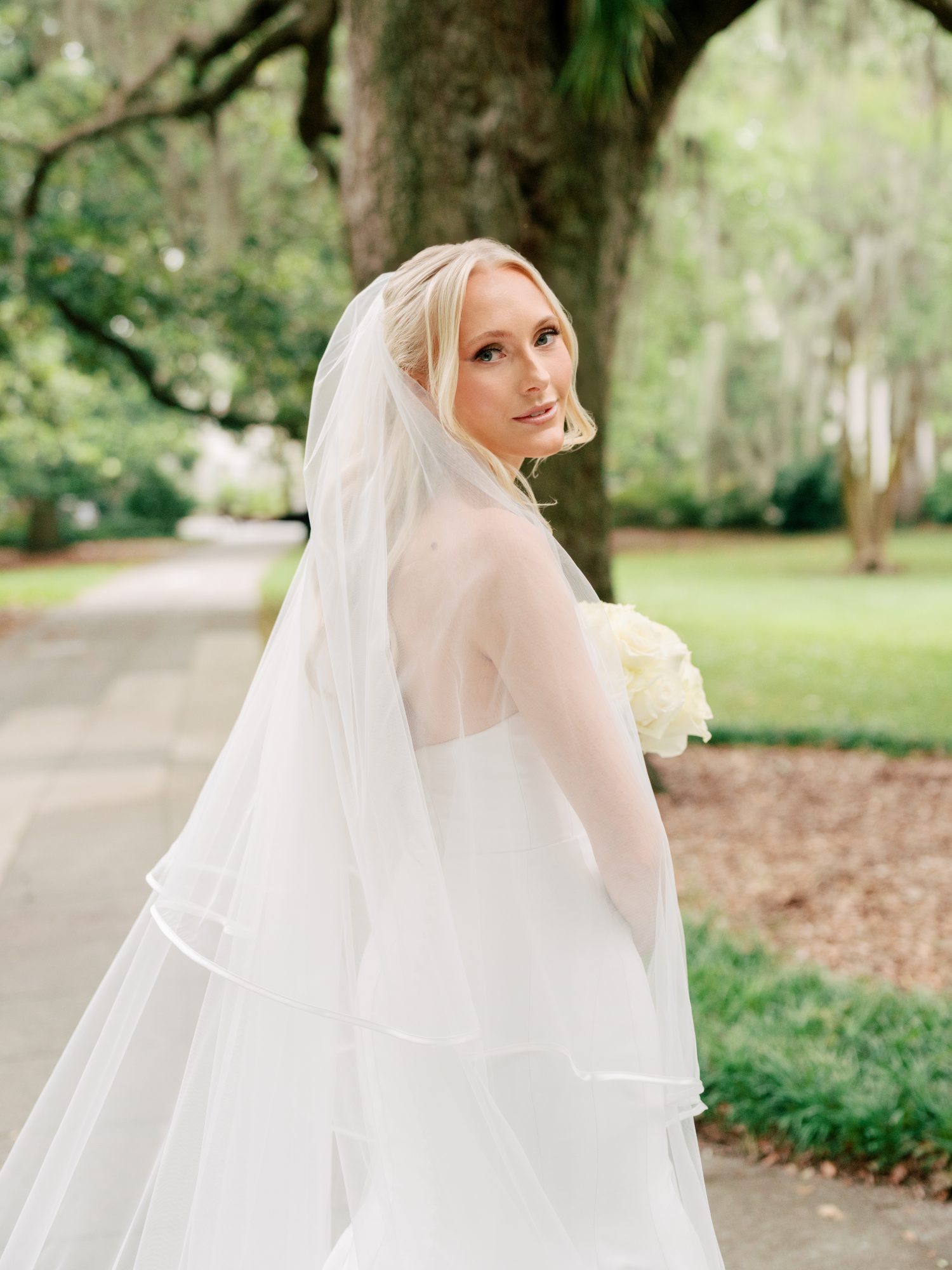 Bridal glam with clip-in hair extensions in Savannah